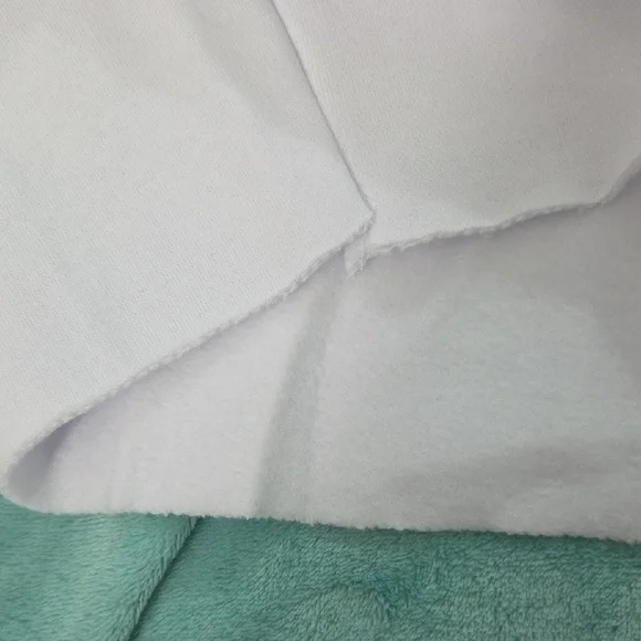 PRETTYLITTLETHING Classic/Basic White Sweater Cut-Top🧿 - Picture 11 of 11